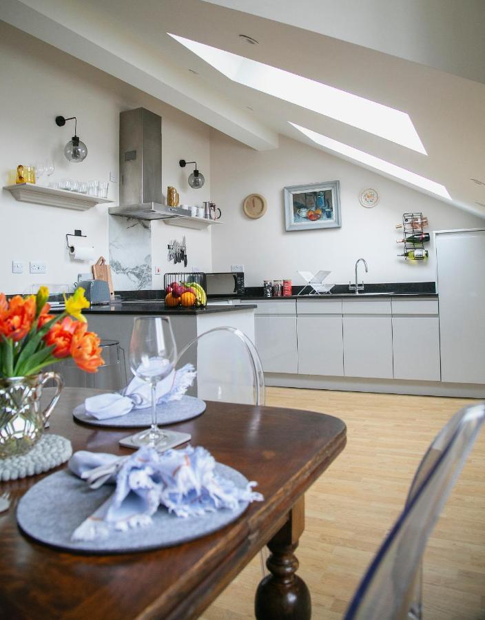 Regent House Deluxe 2 Bedroom Apartment Harrogate Bagian luar foto